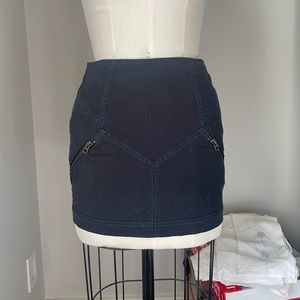 Armani exchange mini skirt 28”